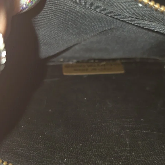 Elegant Mario Valentino Black Leather Unisex Shoulder Bag - Picture 4 of 8